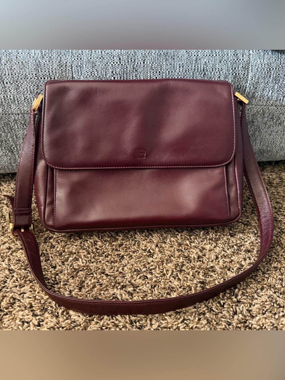 Vintage Etienne Aigner Bag - Picture 2 of 14